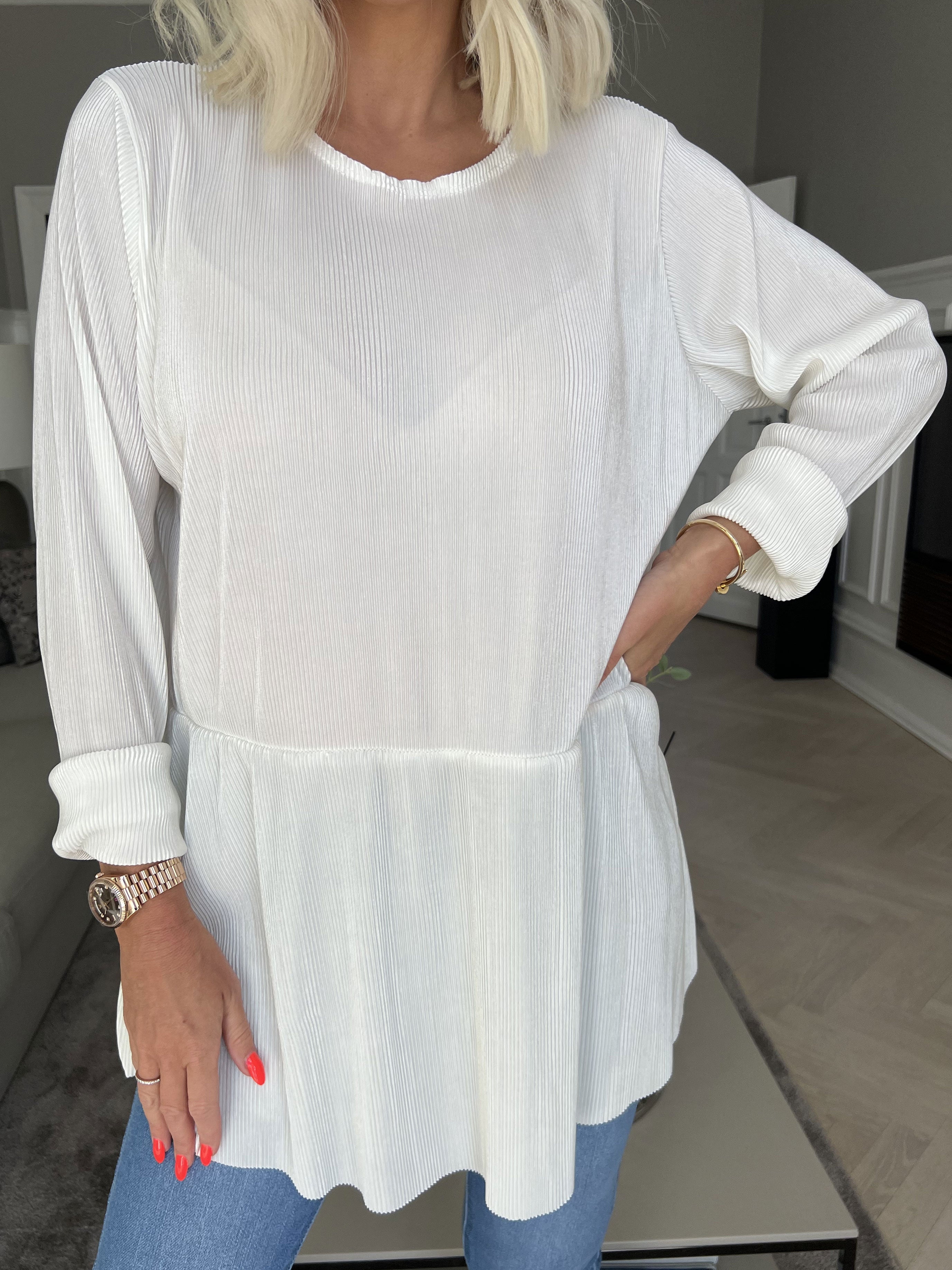 Delfina - Randig långärmad blus med liten kjol